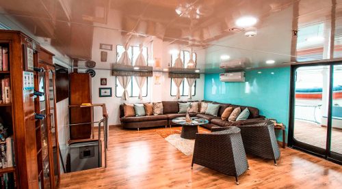 living room of anahi catamaran yacht of galapagos islands