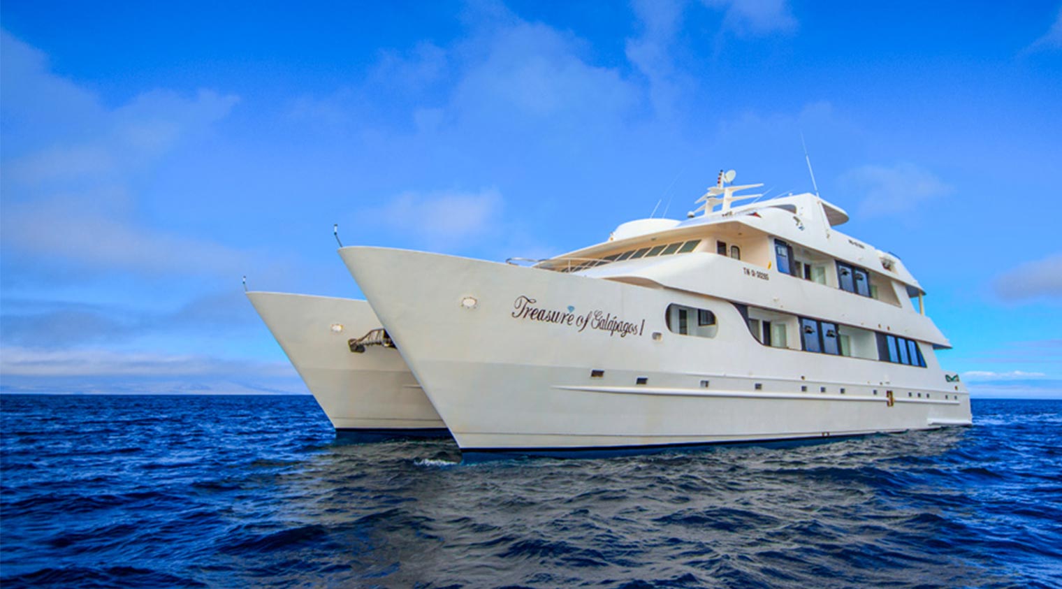 treasure of galapagos yacht of galapagos islands