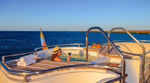 yacuzzi of treasure of galapagos yacht of galapagos islands