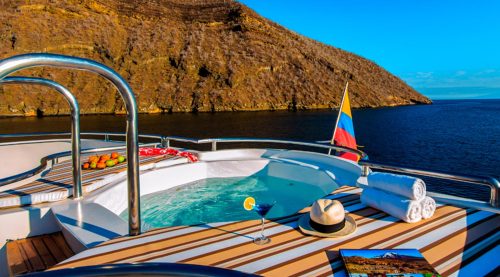 yacuzzi of treasure of galapagos yacht of galapagos islands