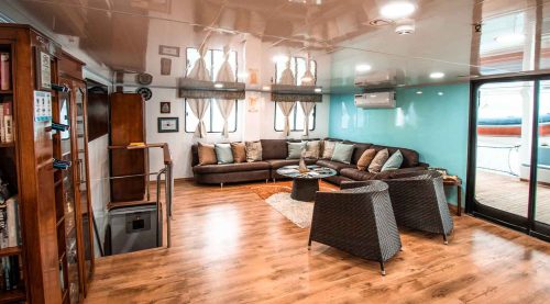 anahi catamaran living room sid photo of galapagos islands tours