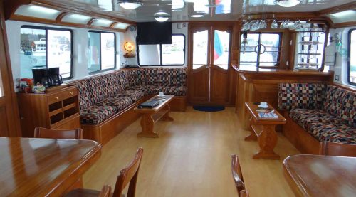 lounge of angelito yacht of galapagos islands