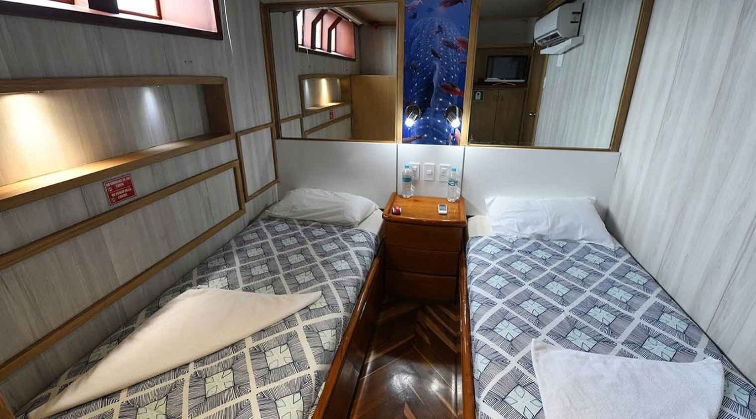double bed bedroom of humboldt explorer yacht of galapagos islands