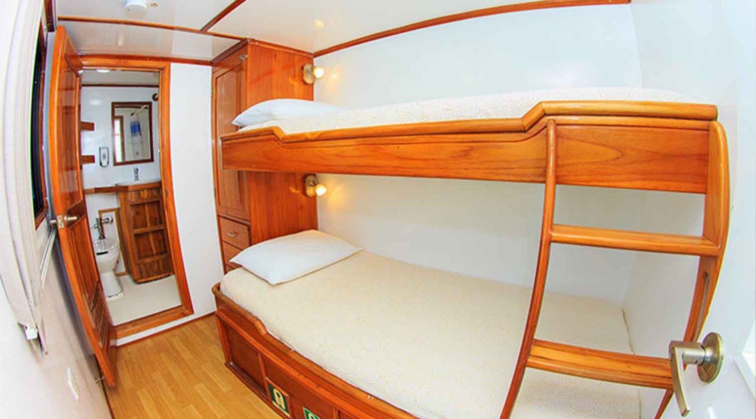 eden yacht two bed bedroom galapagos islands