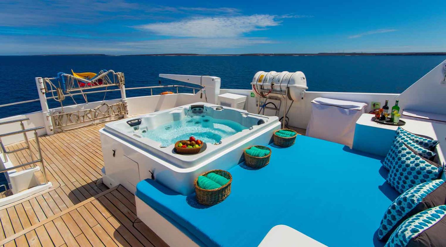 grand majestic galapagos yacht hot tub of galapagos islands tours