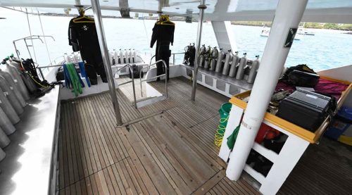 Humboldt Explorer yacht scuba diving preparation room of galapagos islands tours