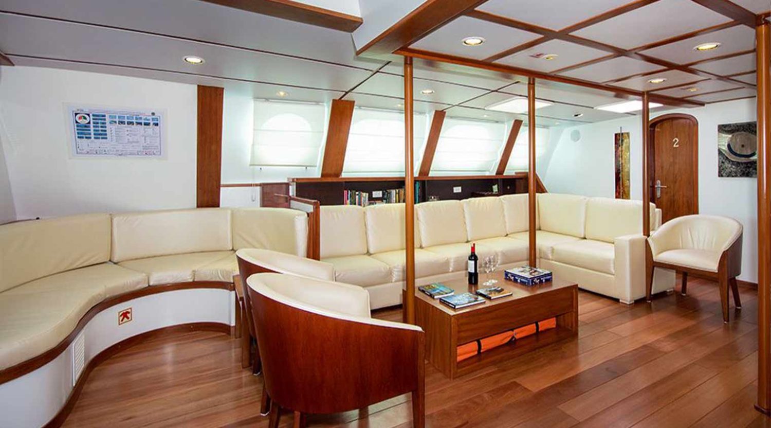 living room of nemo 3 yacht of galapagos islands